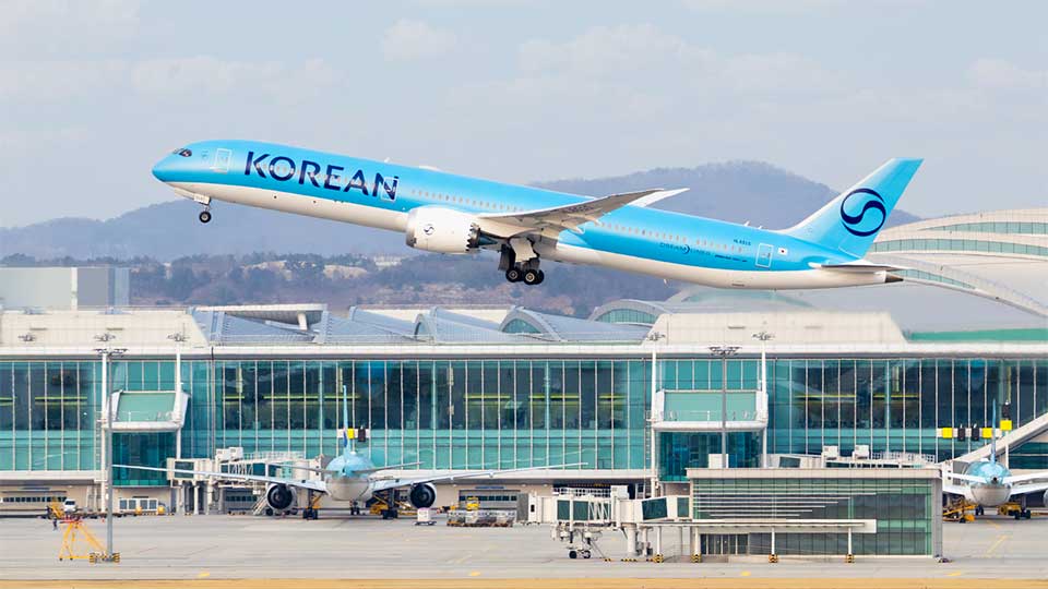 Korean air plans to merge mileage plan with Asiana