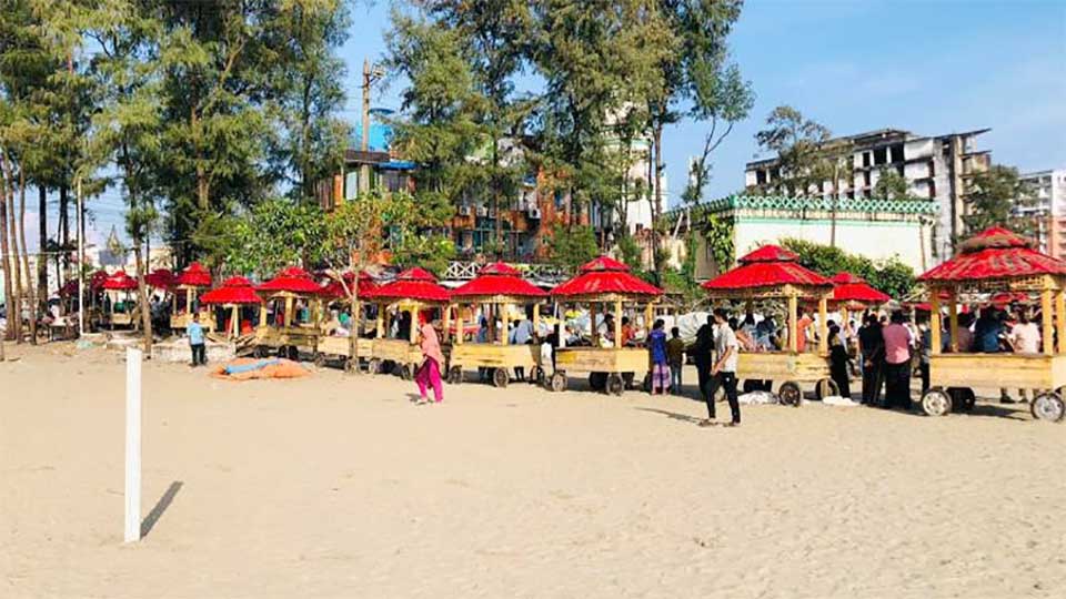 অব্যবস্থাপনায় ধুঁকছে সৈকতের পর্যটন