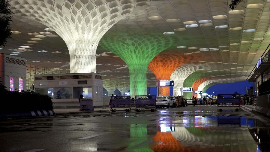 Mumbai airport opens renfurbished terminal for business jets 