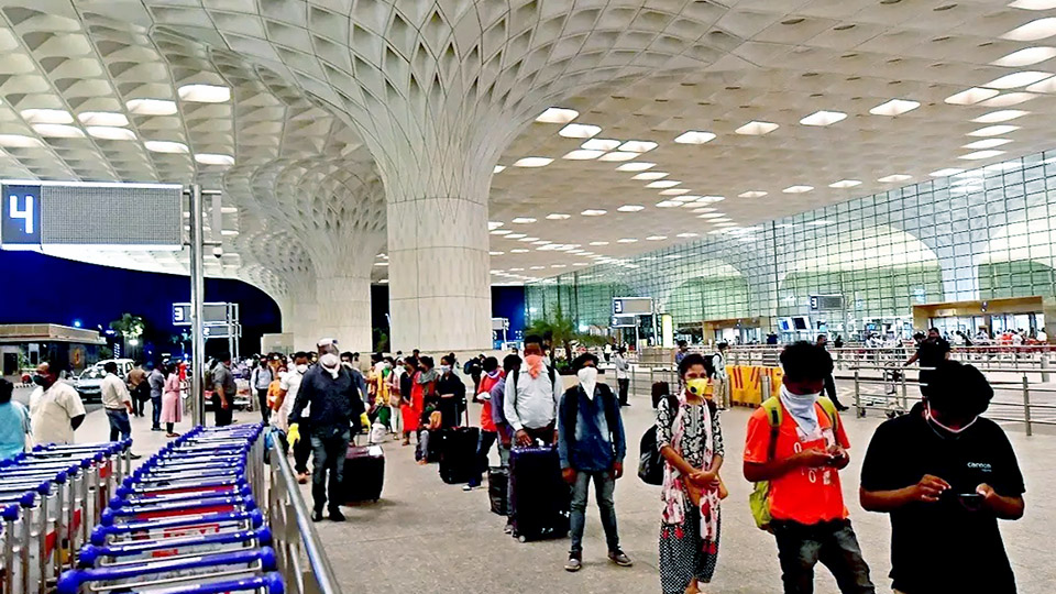 Drunk passenger forces Bengaluru-bound flight to emergency land in Mumbai