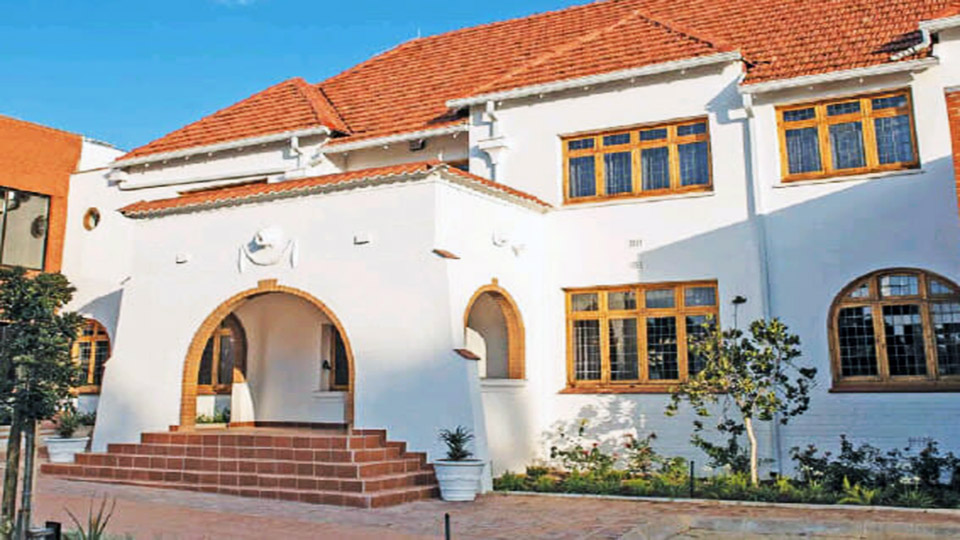 নেলসন ম্যান্ডেলার স্যাংচুয়ারি বাড়িটি এখন বিলাস বহুল হোটেল