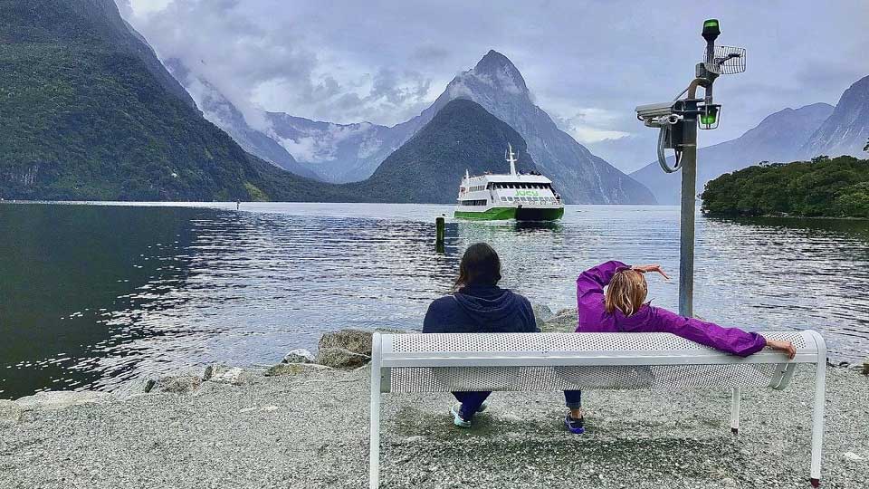 NZ to charge foreign tourists entry fees