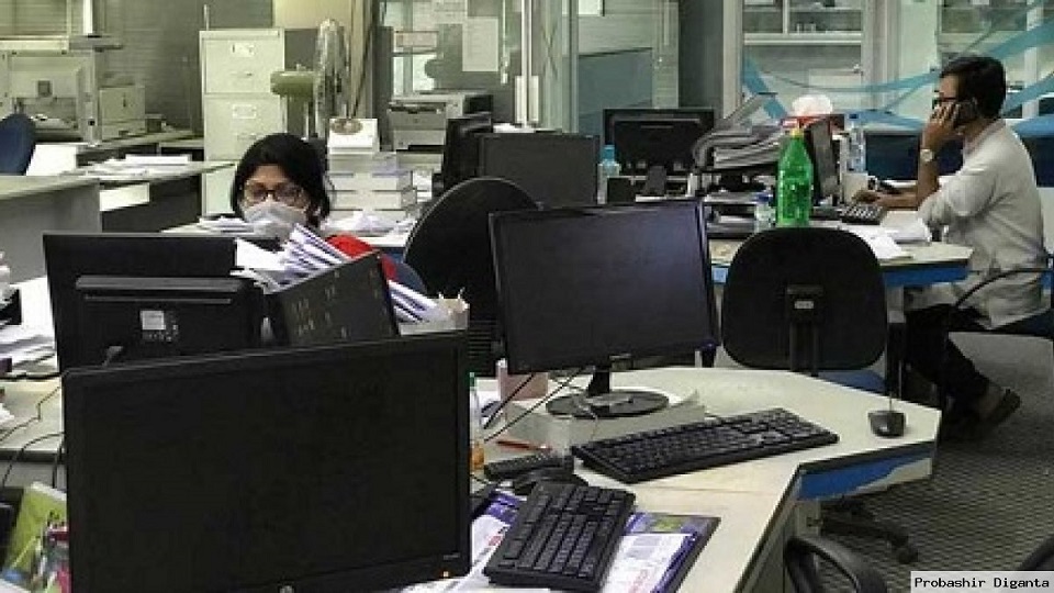 নতুন সময়সূচিতে অফিস শুরু আজ