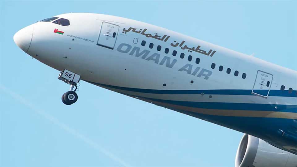 Oman Air launches business studio cabin