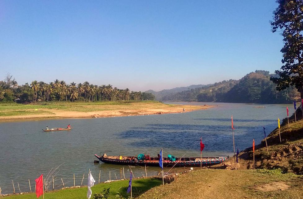 পর্যটক টানতে মরিয়া পশ্চিমবঙ্গ