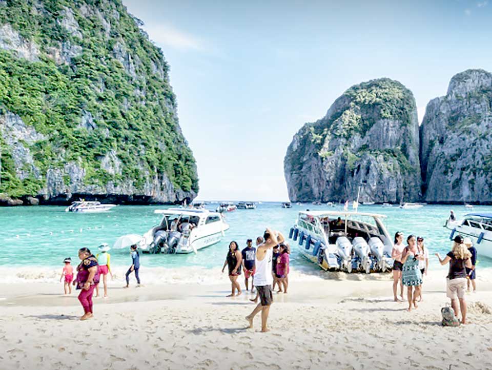 New rules for Pattaya’s sea-walking tourists