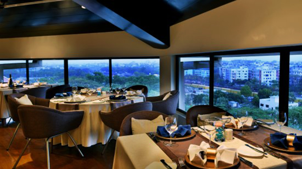 Restaurants can resume dine-in services at half capacity