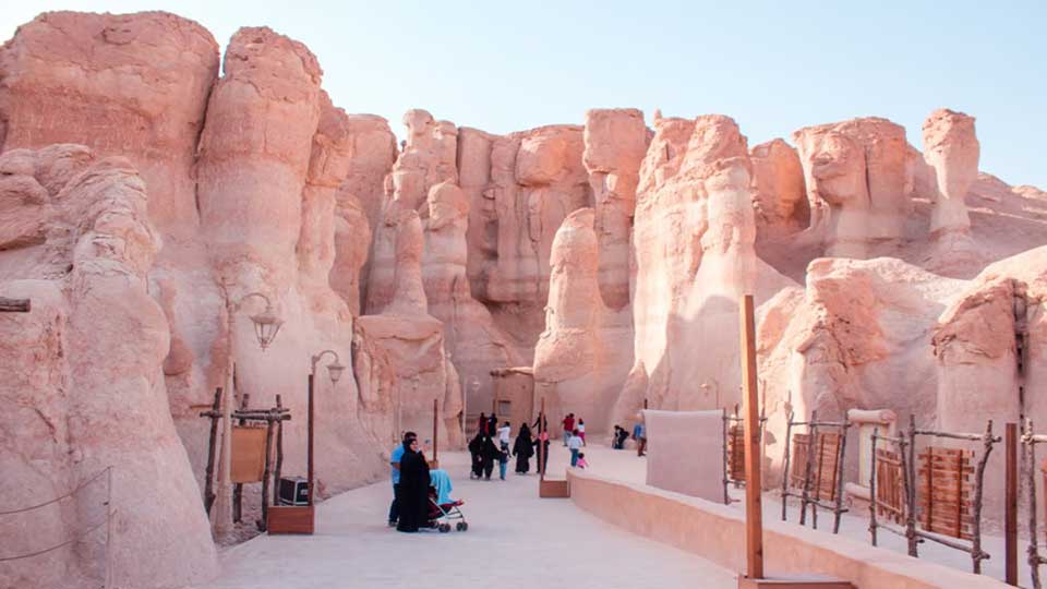 Saudi Arabia breaks tourism records