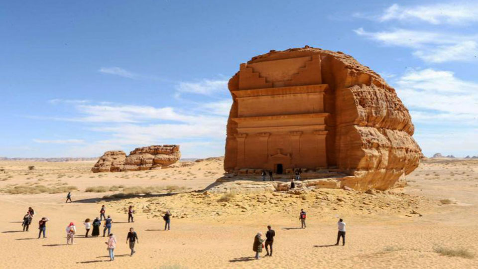 Saudi welcomes 100m+ travellers in 2023, seven years earlier than expected