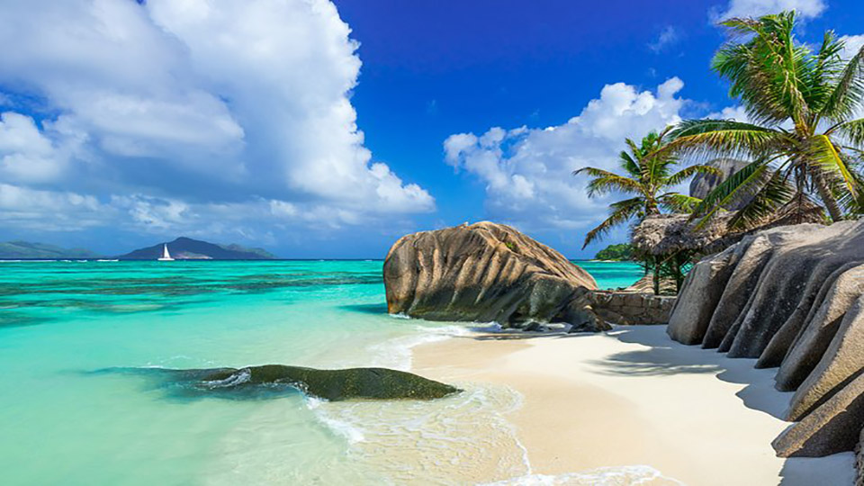 Seychelles scraps Covid tests for vaccinated travellers