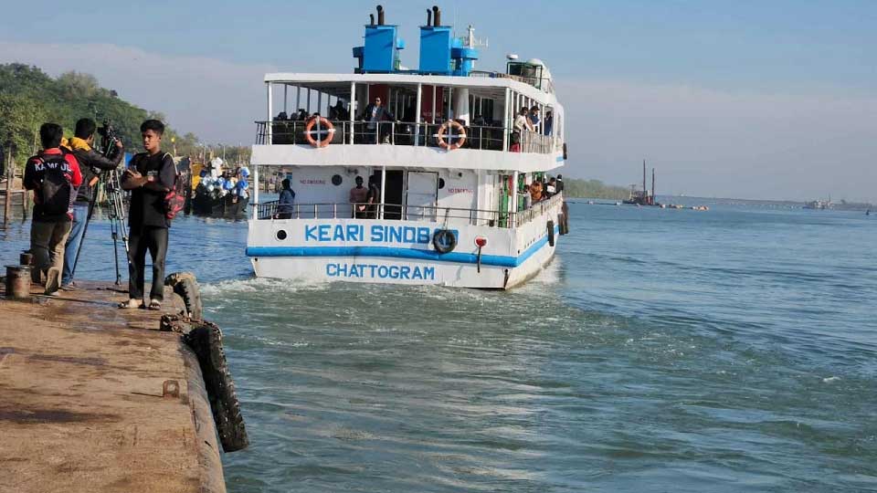 সেন্ট মার্টিনগামী জাহাজে নিয়ম ভঙ্গ, জরিমানা