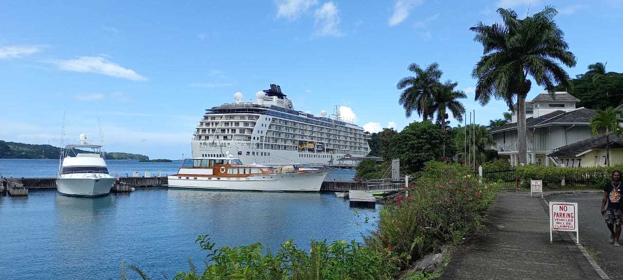 Fiji lifts ban on int'l cruise ships 