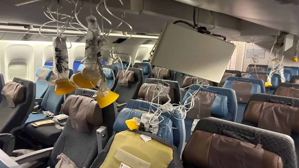 Singapore Airlines flight from London hit by severe turbulence, one fatality