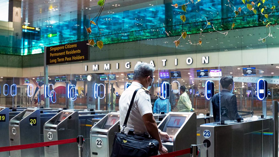 Singapore suspends new ticket sales for quarantine-free arrivals