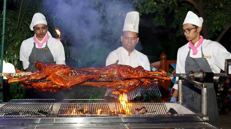 Smoky winter BBQ nights return to Pan Pacific Sonargaon’s Pool Café