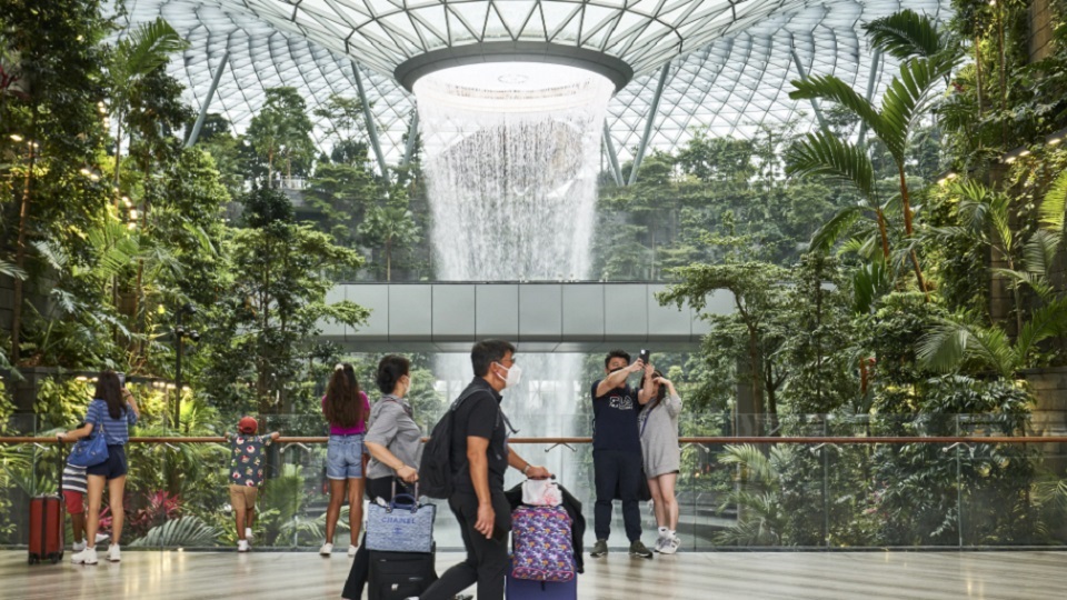 S'pore eyes stronger air hub role with terminal 5