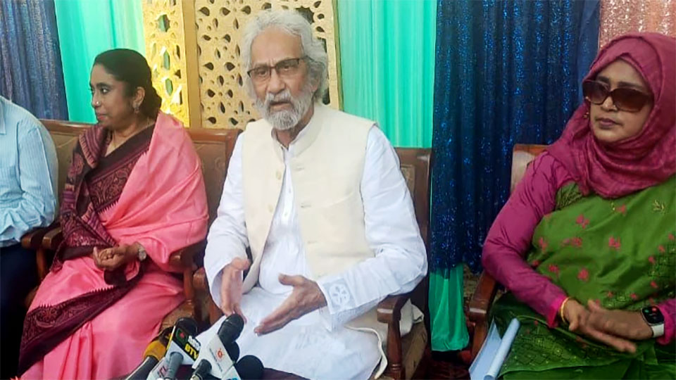 St Martin's tourism to be unharmed by restrictions: MoCAT Adviser Ariff