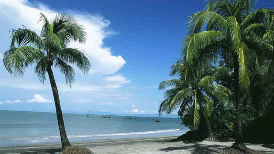 ২৮ নভেম্বর থেকে চলবে সেন্ট মার্টিনগামী পর্যটকবাহী জাহাজ