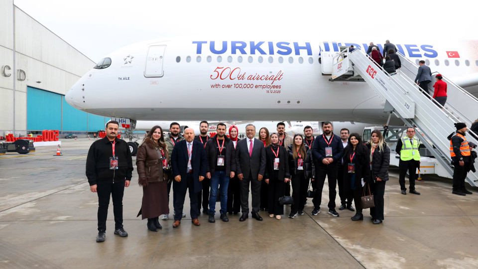 Turkish unveils 500th aircraft with special ‘TK Family’ livery