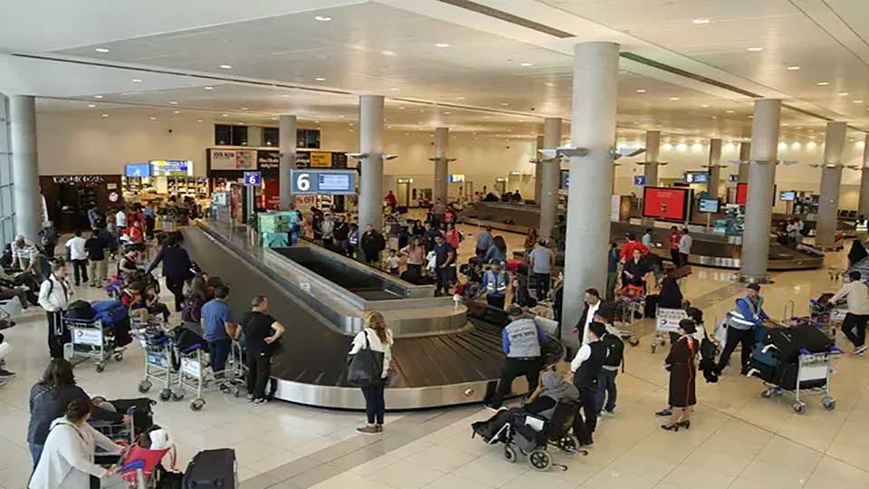 UAE airports handle over 71m passengers in  H1 2024