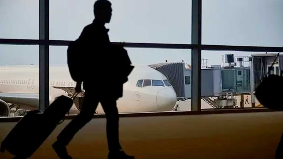 UAE residents' travel plans hit as hundreds of flights cancelled in India