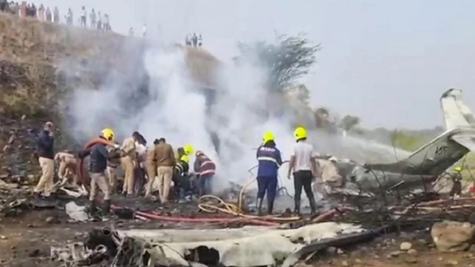 উড়োজাহাজ বিধ্বস্তে মহারাষ্ট্রের উপমুখ্যমন্ত্রী সহ ৫ জন নিহত