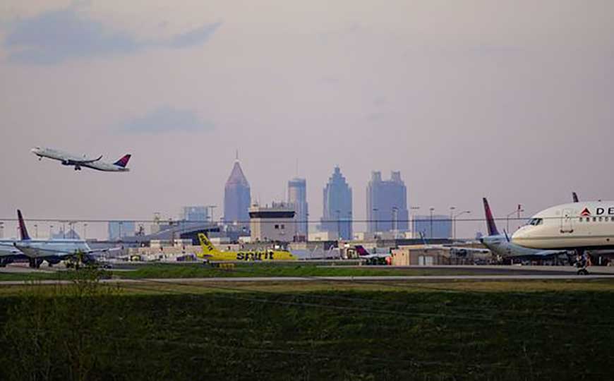 US Airlines post lowest flight cancellation rate in 10 years