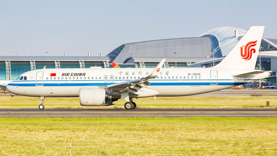 US rolls back China Covid flight curbs again