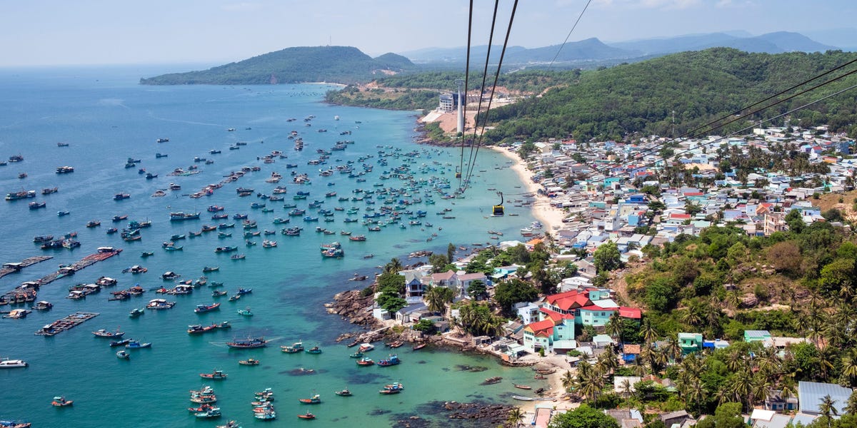 Vietnam plans to reopen in March or April