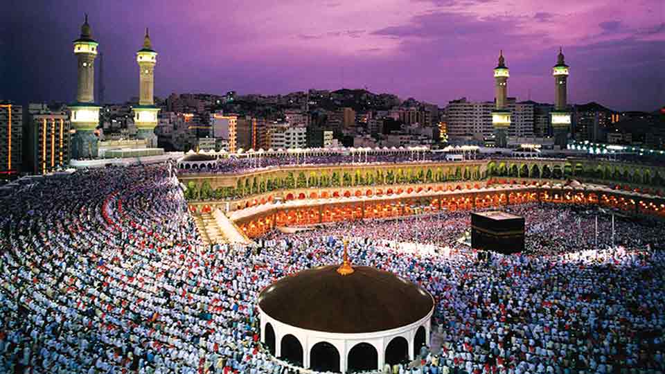 Govt reduces hajj cost by BDT 92,450 for 2024
