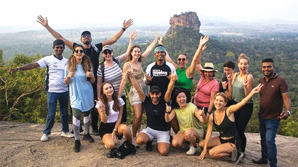 Sri Lanka targets USD 5b tourism revenue for 2026