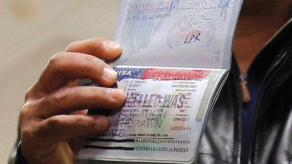 US tourist, business visa holders can apply for jobs, give interviews now