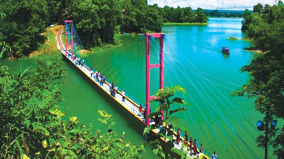 Rangamati, Sajek witness massive tourist influx in winter